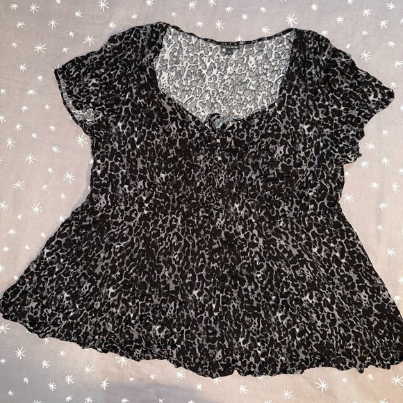 TORRID BLACK LEOPARD CHEETAH PRINT BABYDOLL TOP SIZE 2x - Picture 3 of 6